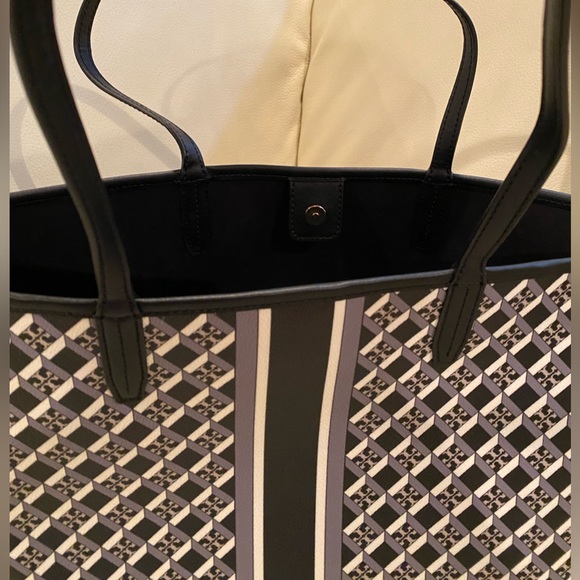 Tory Burch Tote | Geo Logo with Stripe | Black Gray & White - Picture 10 of 16